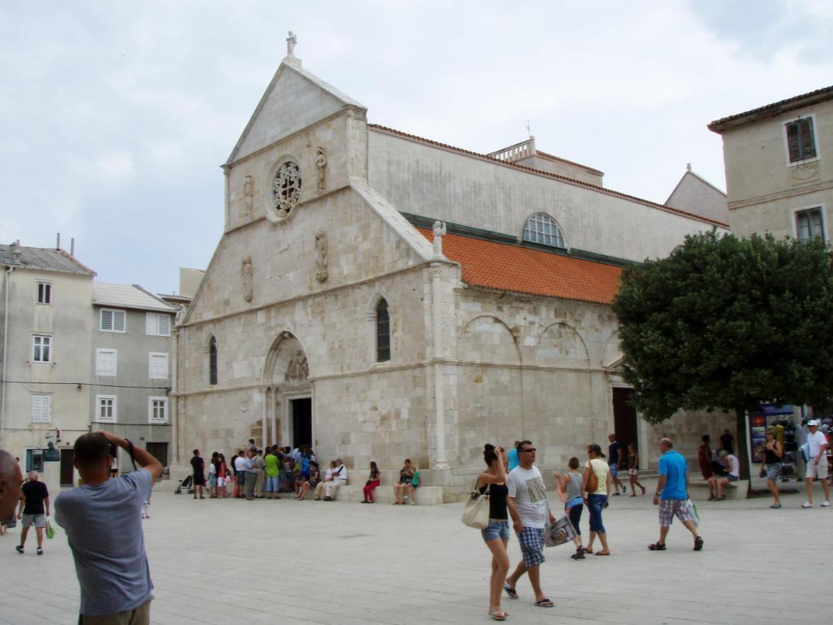 Apartments Keti Pag Town Exterior photo